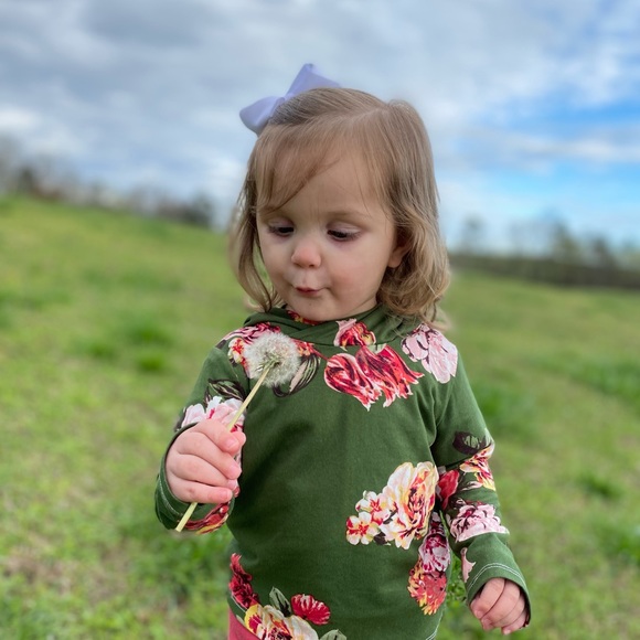 Welcome to my closet! - Picture 11 of 16